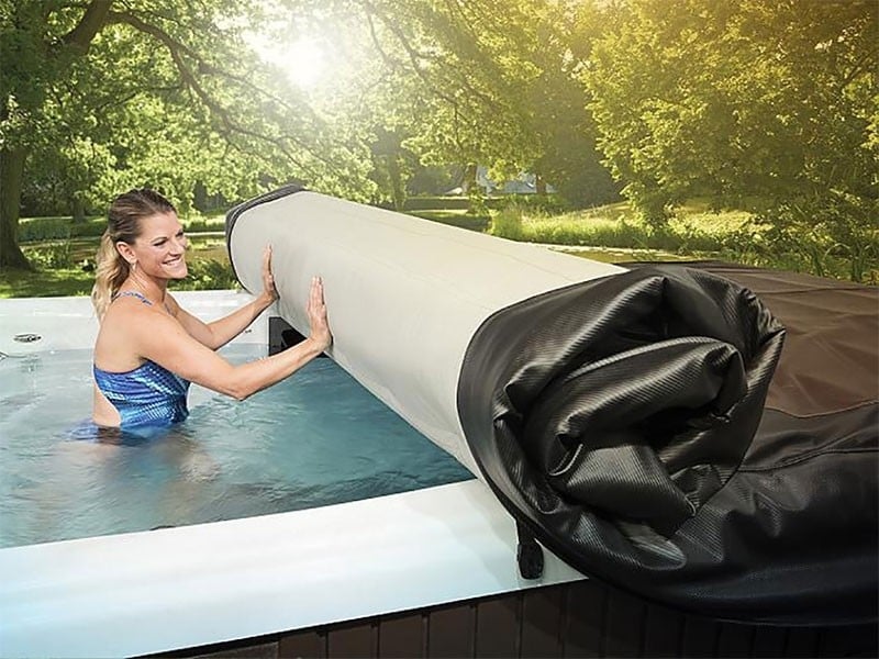 What is the width of the spa cover?